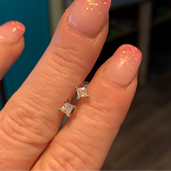 Moissanite Diamond Princess cut Earrings 0.6 cttw, All Inclusive - Picture 1 of 8